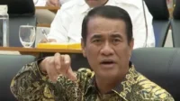 Beras Oplosan Rugikan Masyarakat Hampir Rp100 Triliun Menteri Pertanian Amran Sulaiman: Beras Oplosan Rugikan Masyarakat Hampir Rp100 Triliun