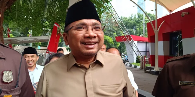 Mantan Menag Yaqut hingga Ketua PBNU Dicegah ke Luar Negeri Mantan Menag Yaqut hingga Ketua PBNU Dicegah ke Luar Negeri