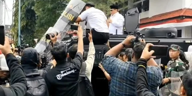Polisi Klaim Tidak Ada Korban Jiwa Usai Warga Aksi di Kantor Bupati Pati