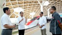 Narasi Kereta Cepat Jakarta–Bandung Bukan Proyek Pemerintah Jelas Menyesatkan