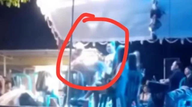Menolak Dipeluk, Video Biduan Grobogan Ditampar Penonton Pria, Videonya Viral