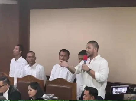 Aktris Ammar Zoni Ngaku Diperas Rp300 Juta oleh Oknum Polisi