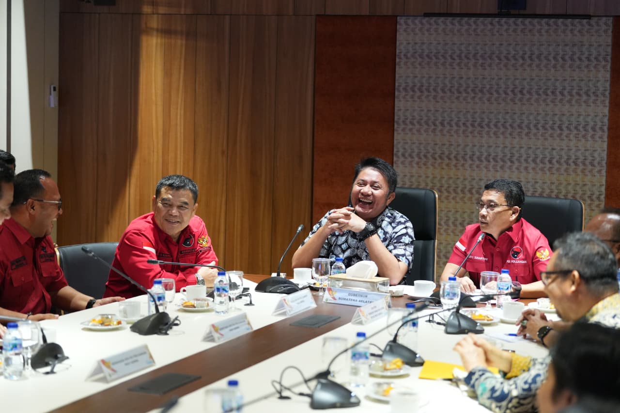 Gubernur Herman Deru Terima Audiensi PDIP Sumsel, Perkuat Kolaborasi untuk Pembangunan Daerah Gubernur Herman Deru Terima Audiensi PDIP Sumsel, Perkuat Kolaborasi untuk Pembangunan Daerah