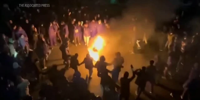 Negara Iran Siaga Satu: 2.000 Tewas dalam Penumpasan Protes Besar-besaran