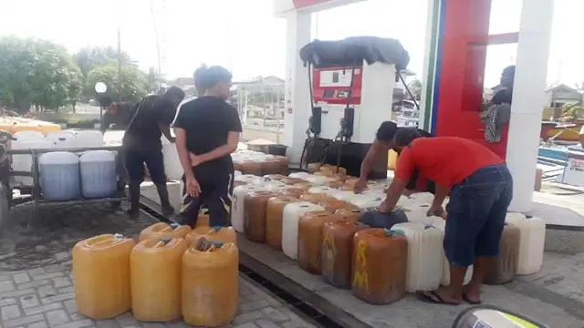APBN Diprediksi Hanya Mampu Tahan Kenaikan Harga BBM dalam Hitungan Minggu
