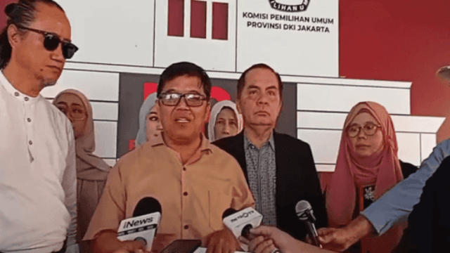 Dokumen Pendaftaran Jokowi Mulai dari Calon Wali Kota, Cagub hingga Calon Presiden Cacat Hukum!