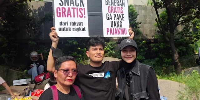Aktris Zaskia Adya Mecca Ikut Demo: Kalau Semua Diam, Siapa yang Akan Menyelamatkan Negeri Ini?