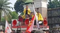 Aksi Unjuk Rasa Mahasiswa BEM UI: Turunkan Harga BBM hingga Hentikan MBG!